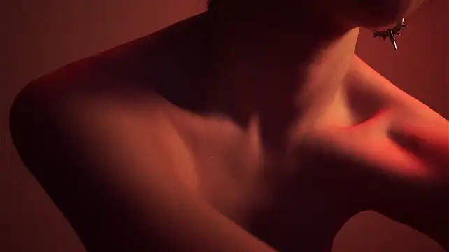 Ginger_hugs - PURE WATER ON YOUR DIVINE NECK