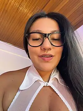 Emily_Gomezz - Play pussy with dildo