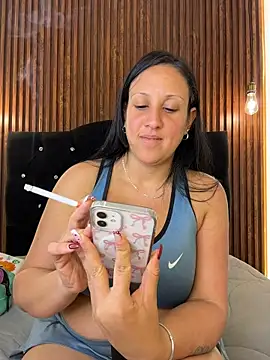 Cloe-Fire - plug in my ass 🥕🍑