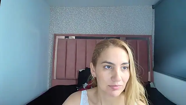 Megan__Hot___ - OIL IN MY ASS + SPANKING X5🔥🍑