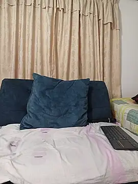 IsisBlake - Ice on boobs💦