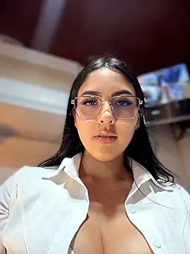 I_AM_SOPHIE_ - Secretary undresses in Office !! Shh🤫😱