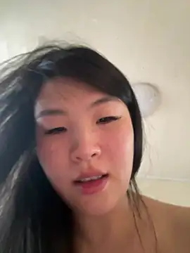 Tavie1744 - bare my butt 2min