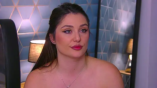 KassieWeins - make my pussy wet for u