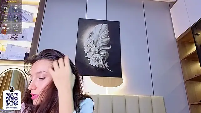 ZadengiDaaa - mash boobs under bra