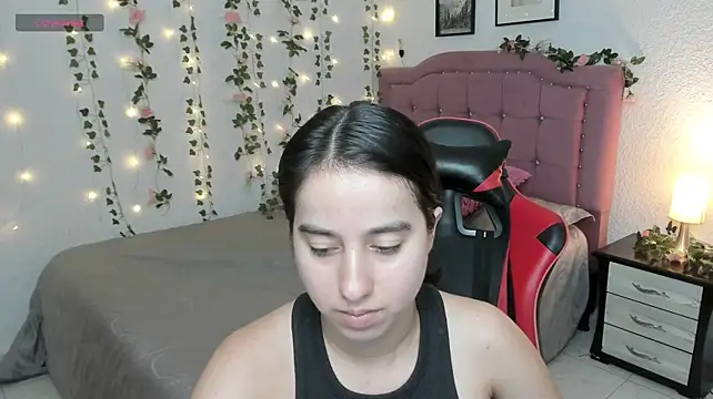 Antonella_heinz - Show pussy and ass in doggy
