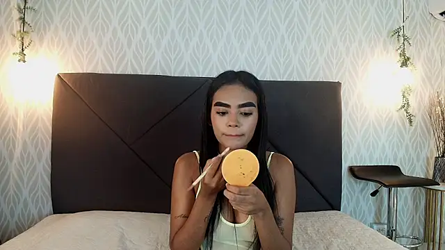Julieta_aguilar1 - SPANK MY OILY ASS
