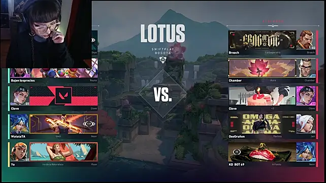 Linda_mort - Topless and nipple clamps