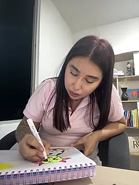 Sophie_Dreamss - Wet me in the office