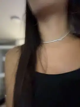 Princess_skinny_ - remove top/ squeeze breasts