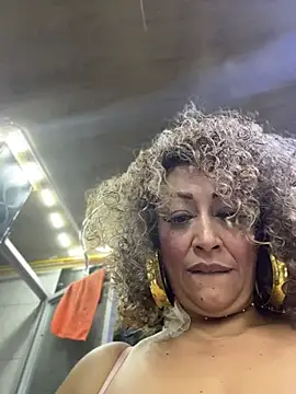 Katti_Barrera - Rub my pussy 😈