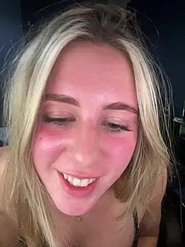 RosieJonesx - Rub pussy over thongs