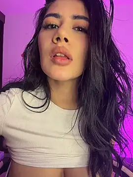 Clarachanelricek - Play with my pussy fingers deep
