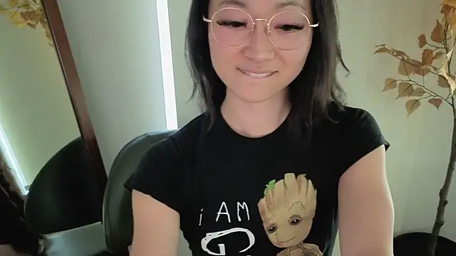 MySweetSofie - 🍭5 slaps on my bushy kitty🍭