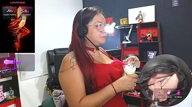 Leidydi223 - oil in boobs