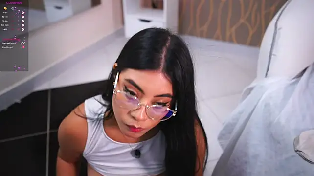 Camilaperson - flashikng tits and oil