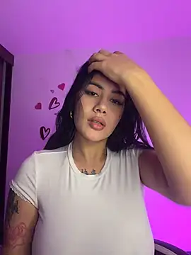 Clarachanelricek - Play with my pussy fingers deep