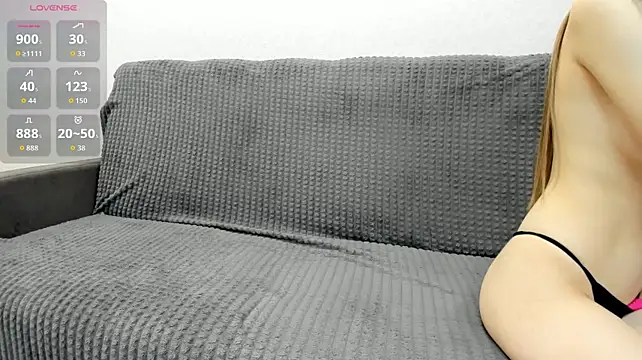 Laura_Evance - Spanks my booty 10x