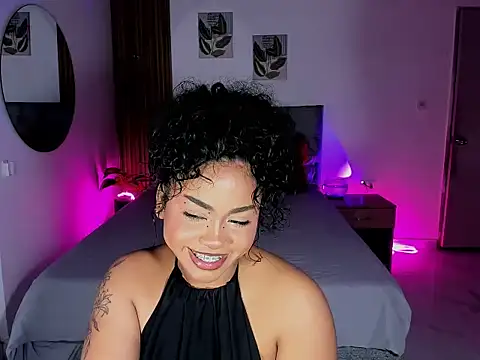 Bonnylu - oil on big tits + spanking my ass x5