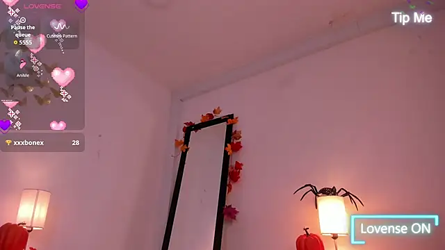 Jenn_cg - show boobs and spit