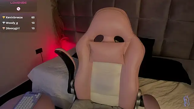 Shayla27 - Ice on my hot pussy🔥🥵