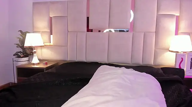 FranchescaVeleska - Slap this boobs x 4 🍒👋🏼😏