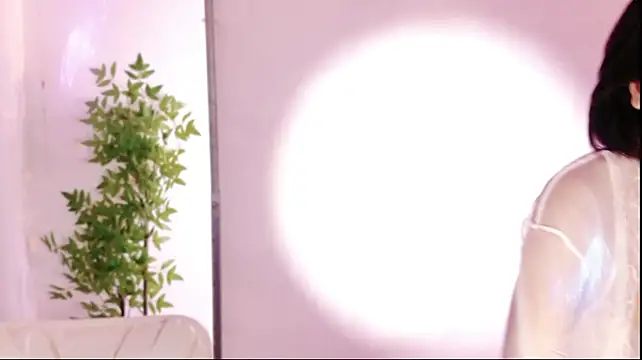 Sweet-Puff - 全裸性感影子舞