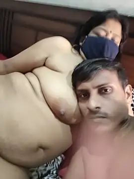 Priyadiwani - Cume in face public