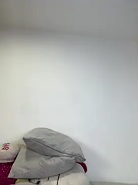Ivelleee_ - Doggy + show asshole