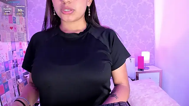 HoneyWoods - DOGGY POSE + 5 SPANKS!!