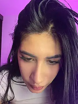 Clarachanelricek - Play with my pussy fingers deep