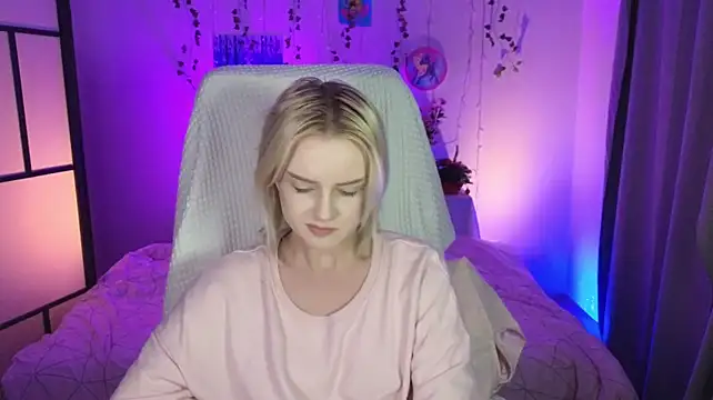 Mimi_boobo - eye contact handjob