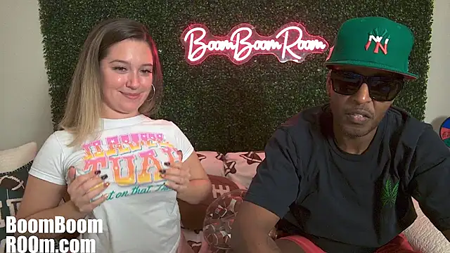 Boomboomr00m - Pussy Play 🌸 LT Chooses Pink Toy(s)