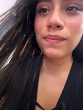 Sara-Castillo - SUPER MEGA SQUIRT IN THE MEN'S BATHROOM
