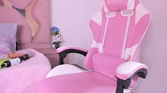 Sofia-candyht - I write your name on my belly