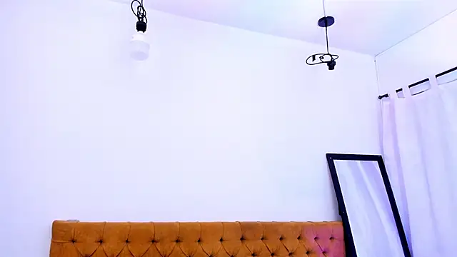 Katty_West - I fuck my pussy