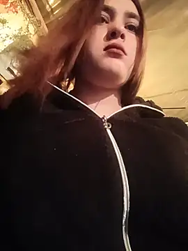 Katty_42 - Rub my clit very excited