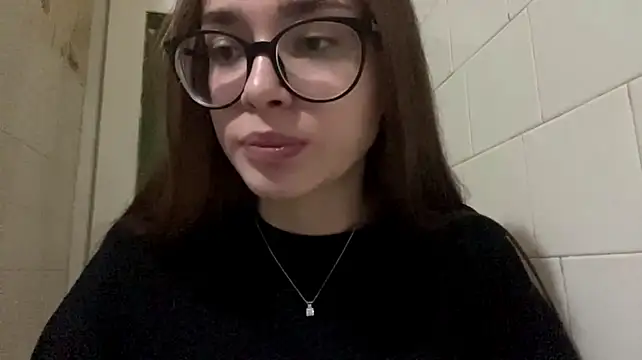 LulaMays - tease with a topic