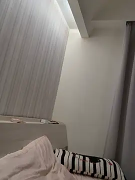 TW_zhuzhu123 - 趴著打奶炮男友視角