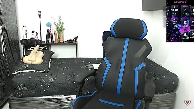 Mom_hot__ - dance and play with tits for you ♥♥♥