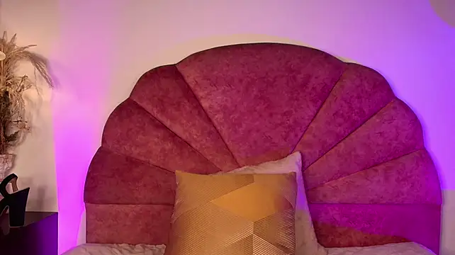 Lillypinky21 - fuck yourself doggy style 🐕
