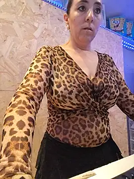 Mia_Novikov - SHOW ASS IN STORE