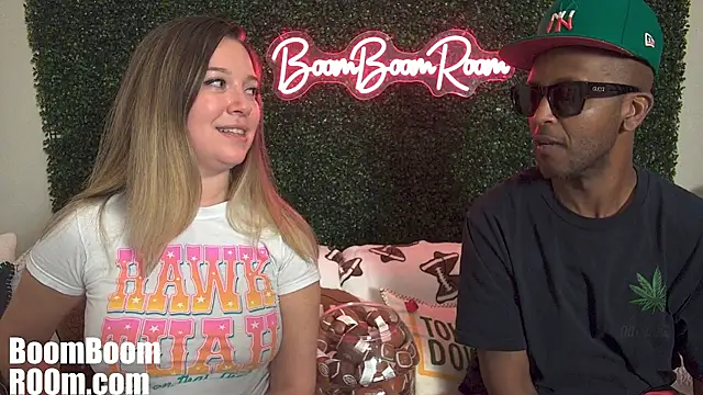 Boomboomr00m - Pussy Play 🌸 LT Chooses Pink Toy(s)