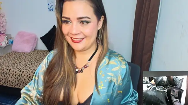Paulina-Becerraa - show your cock in my titties