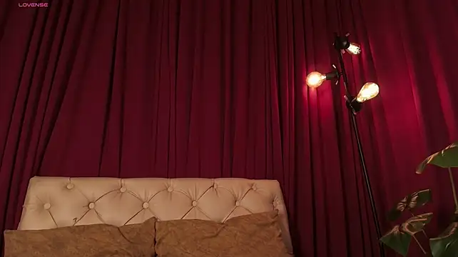 Alice-blaker - oil in my body + naked