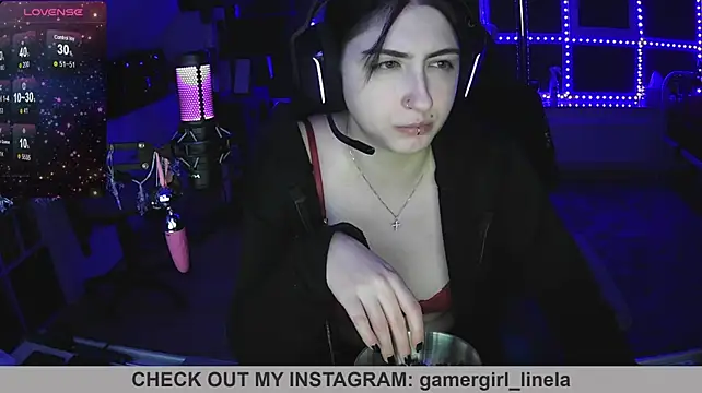 Gamergirl-Linela - LT Gets Surprise Video