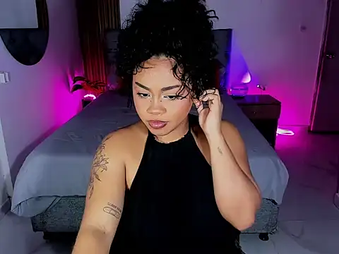 Bonnylu - oil on big tits + spanking my ass x5