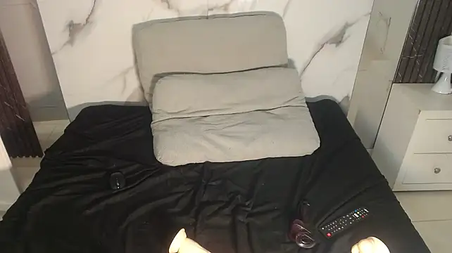 PaulineKosh - 🍒RUB MY ASS🍒