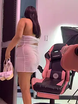 Alanaroussex_