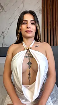 Amara_Velvet_